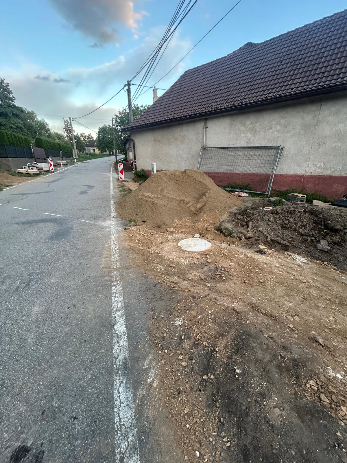 Náhledový obrázek článku: Rekonstrukce části kanalizace v ul. Všechlapská