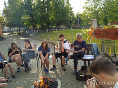 Náhledový obrázek článku: Buřtožraní na dm